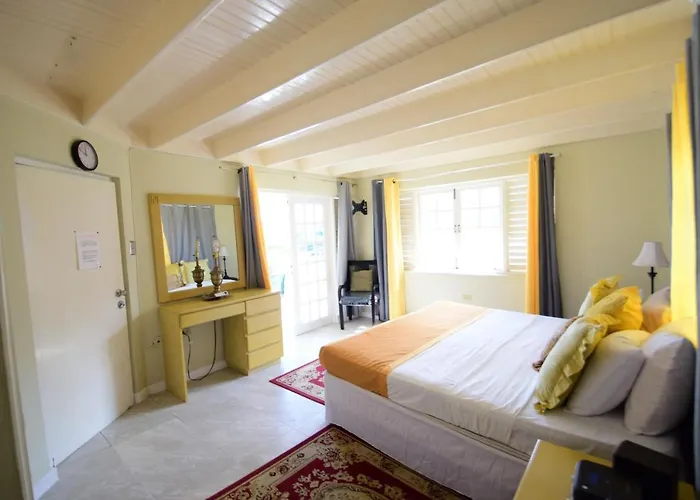 River Side 9 @ Mystic Ridge. Apartment Ocho Rios
