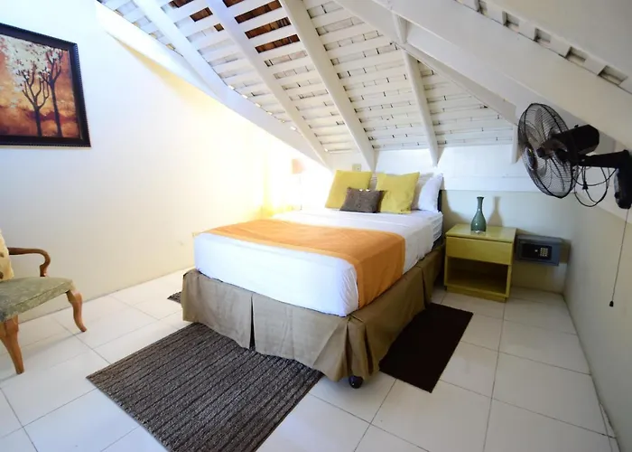 River Side 9 @ Mystic Ridge. Apartment Ocho Rios